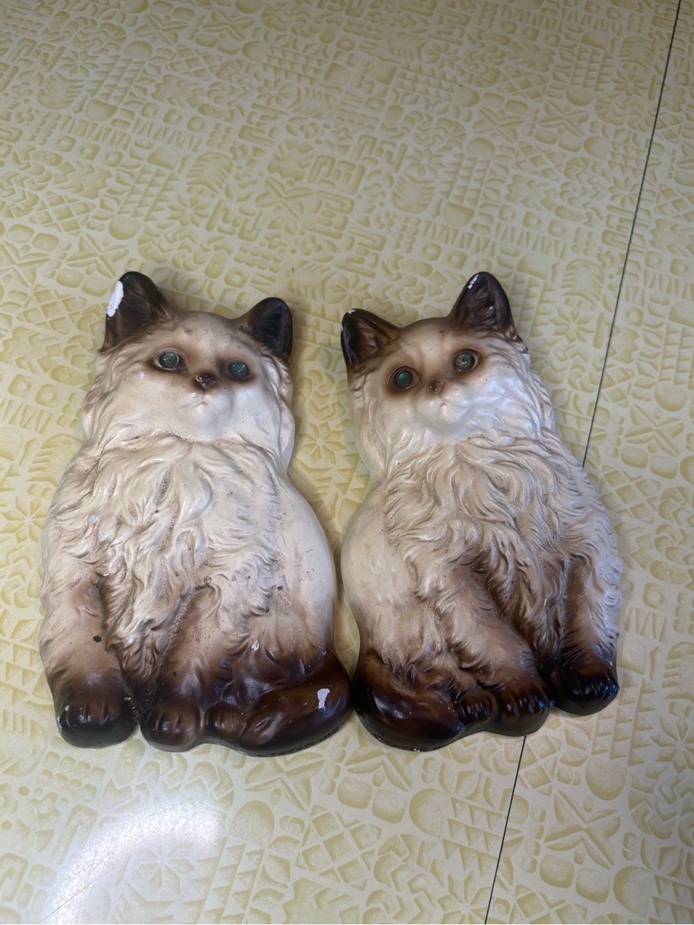 Vintage Pair of Ceramic Siamese Cat Figurines in Cream and Brown